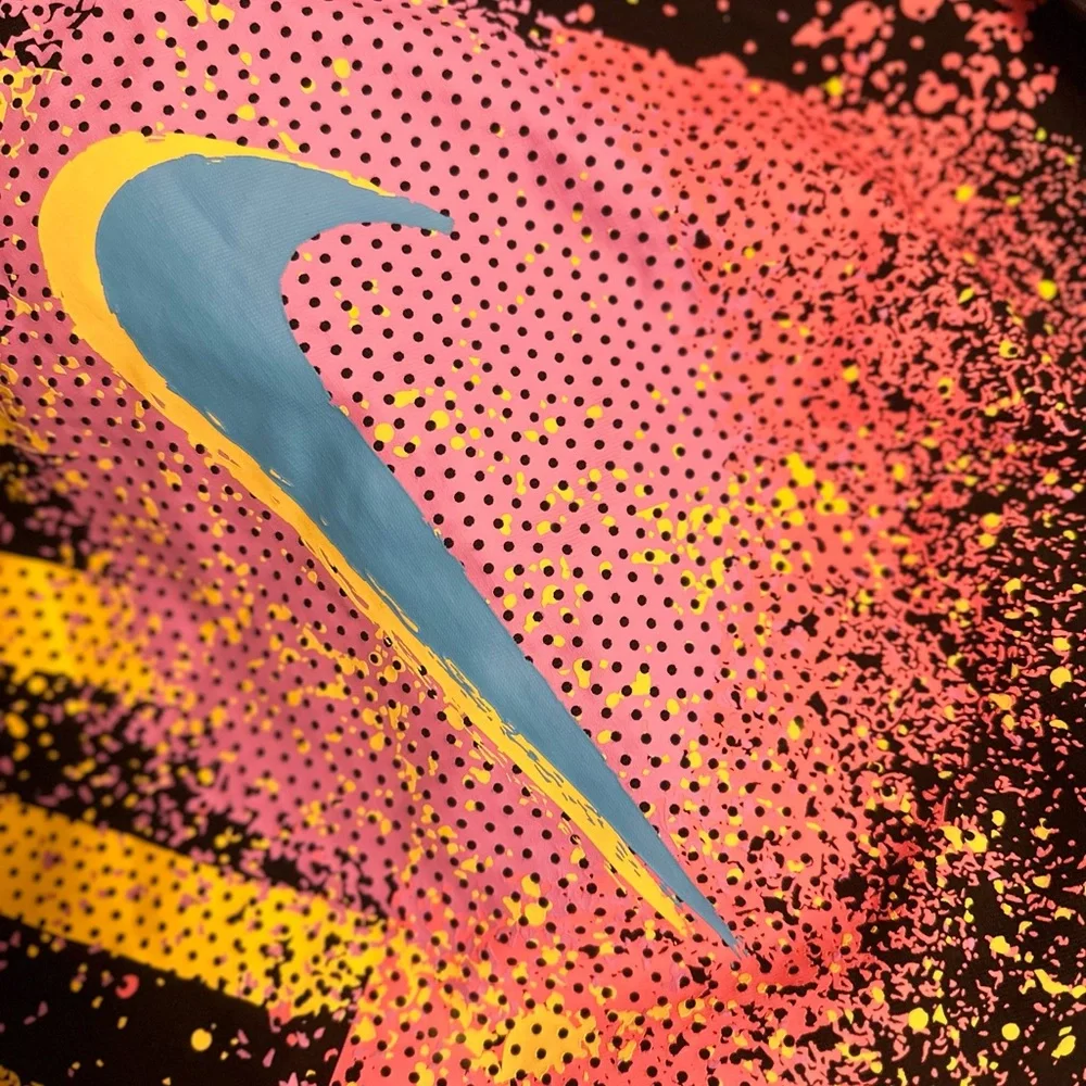 Nike Tee Black T-shirt - Picture 4 of 8